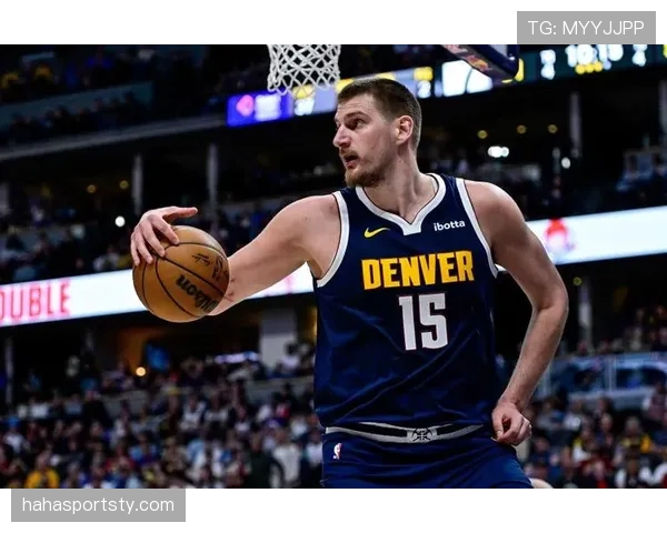 斯托克顿挡拆牵制拉开防守贡献高效组织推动球队进攻流畅